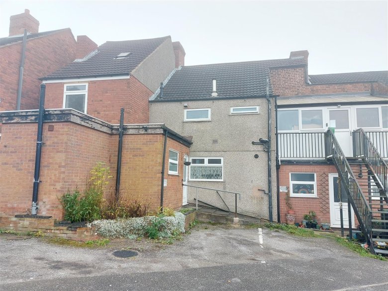 Photo of main street, Huthwaite, Sutton in Ashfield